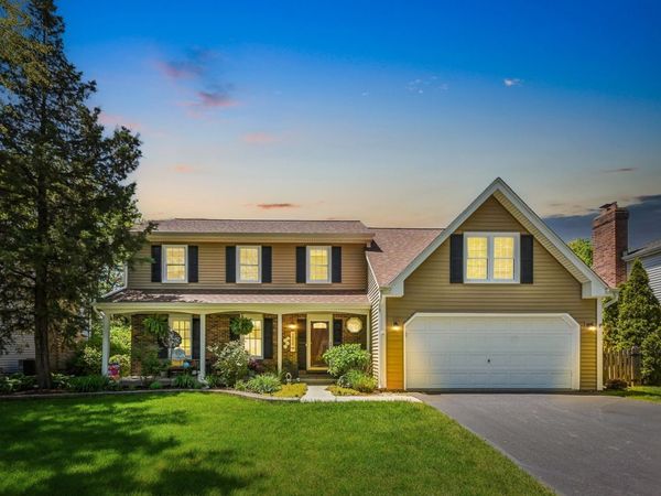 1559 Abbotsford Drive , Naperville, IL 60563