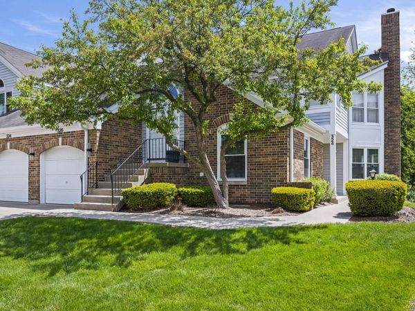 324 Satinwood Court N, Buffalo Grove, IL 60089