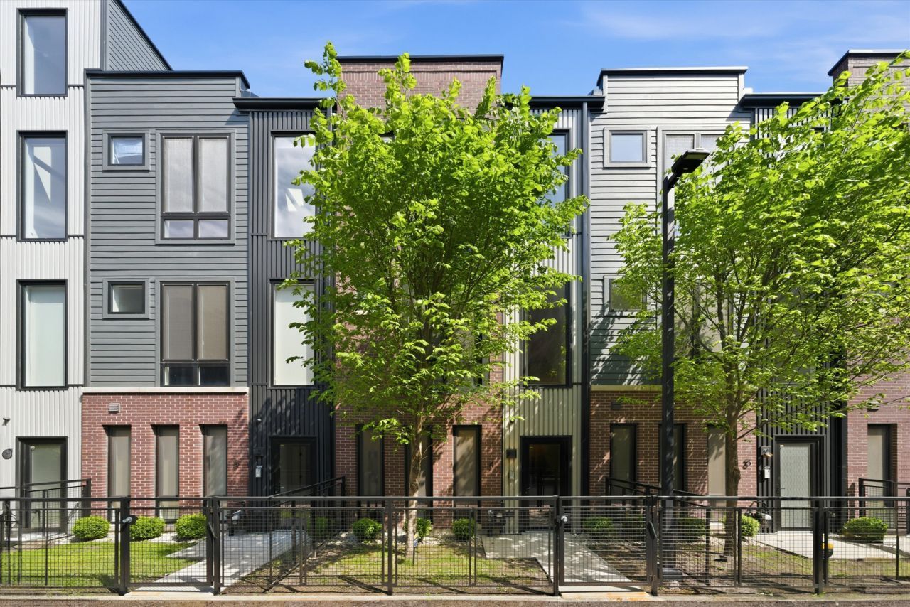 4232 W Belmont Avenue, Unit 5, Chicago, IL 60641 Main Photo