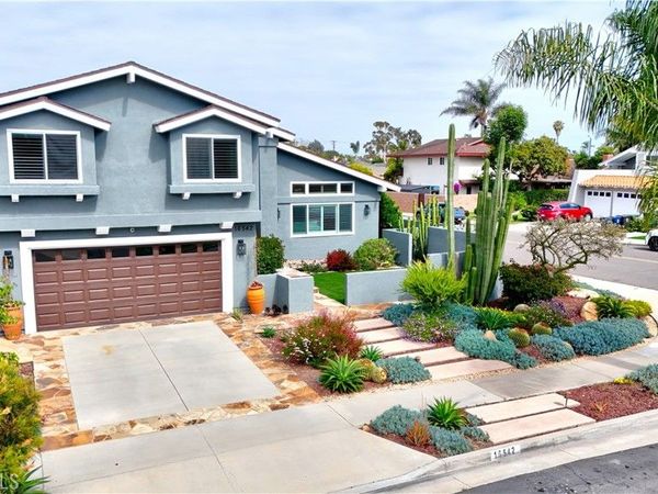 16542 Los Verdes, Huntington Beach, CA 92649
