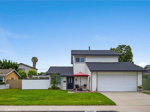 20852 Lancelot Lane, Huntington Beach, CA 92646