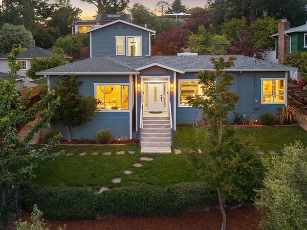 6935 Chambers Dr, Oakland, CA 94611