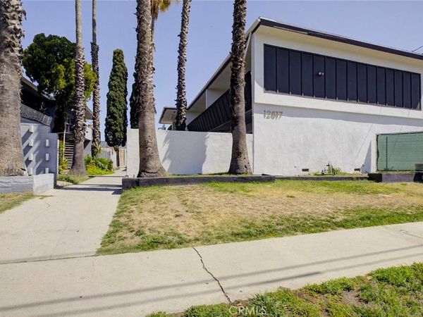 12817 Barbara Ann, North Hollywood, CA 91605