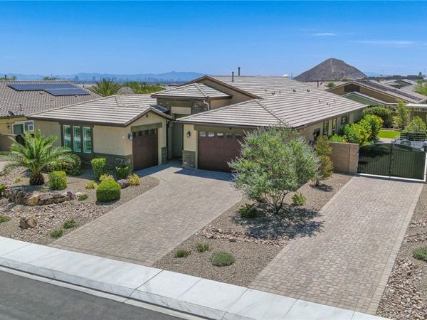 10425 Amulet Ridge Court, Las Vegas, NV 89149