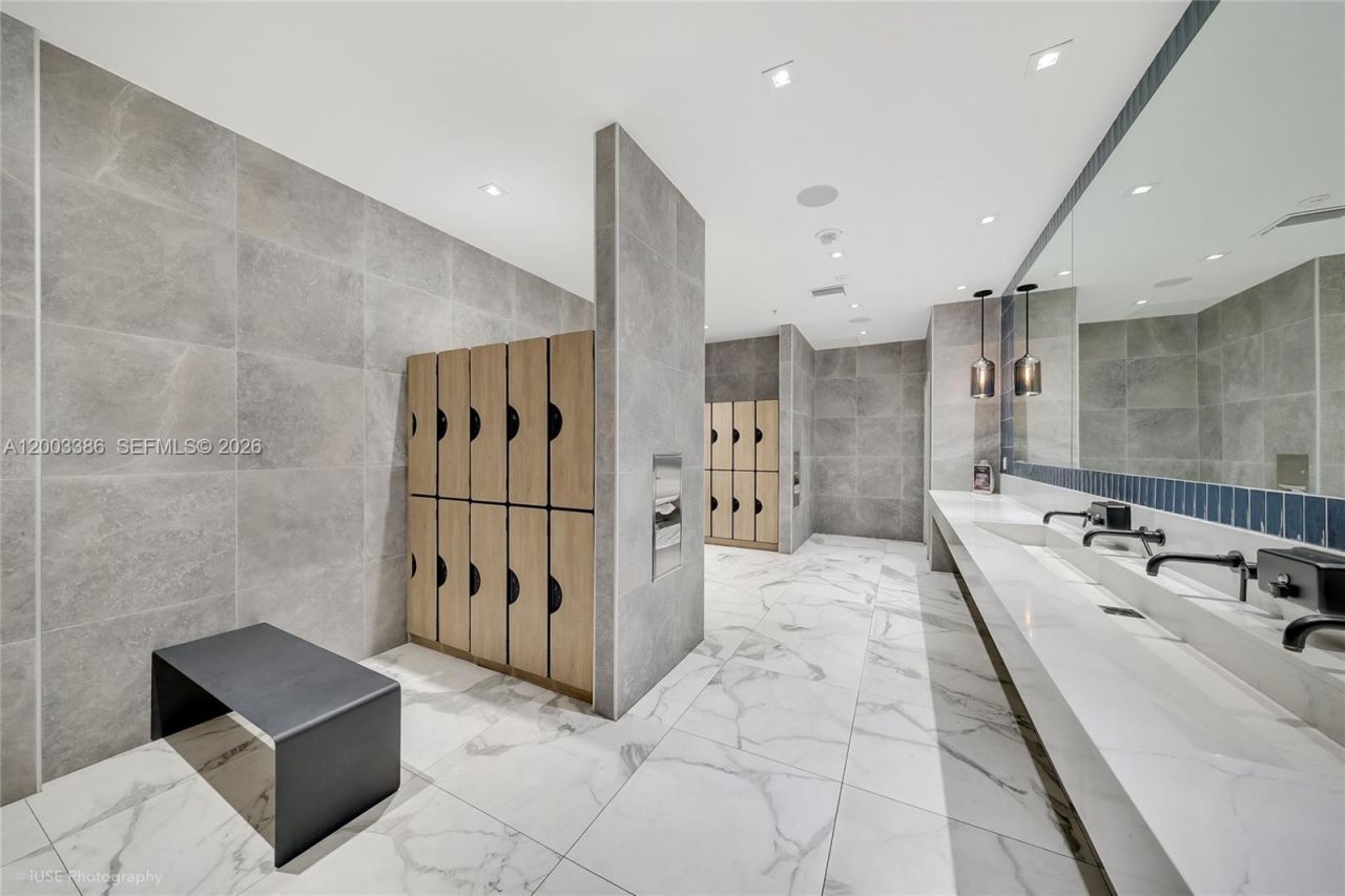 90 SW 3rd St , Unit 3109, Miami, FL 33130 Photo