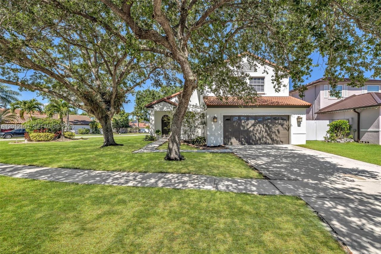 1910 NW 180th Way, Pembroke Pines, FL 33029 Photo