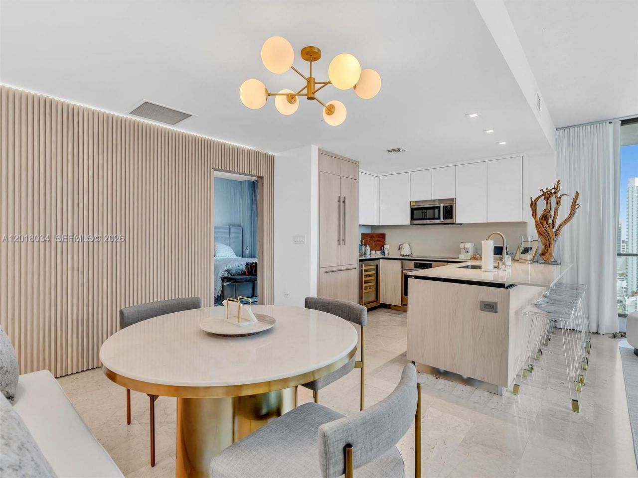 88 SW 7th St , Unit 2011, Miami, FL 33130 Photo