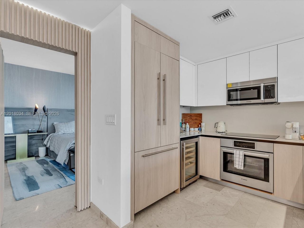 88 SW 7th St , Unit 2011, Miami, FL 33130 Photo