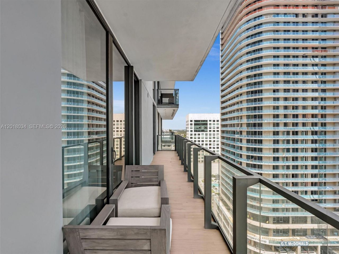 88 SW 7th St , Unit 2011, Miami, FL 33130 Photo