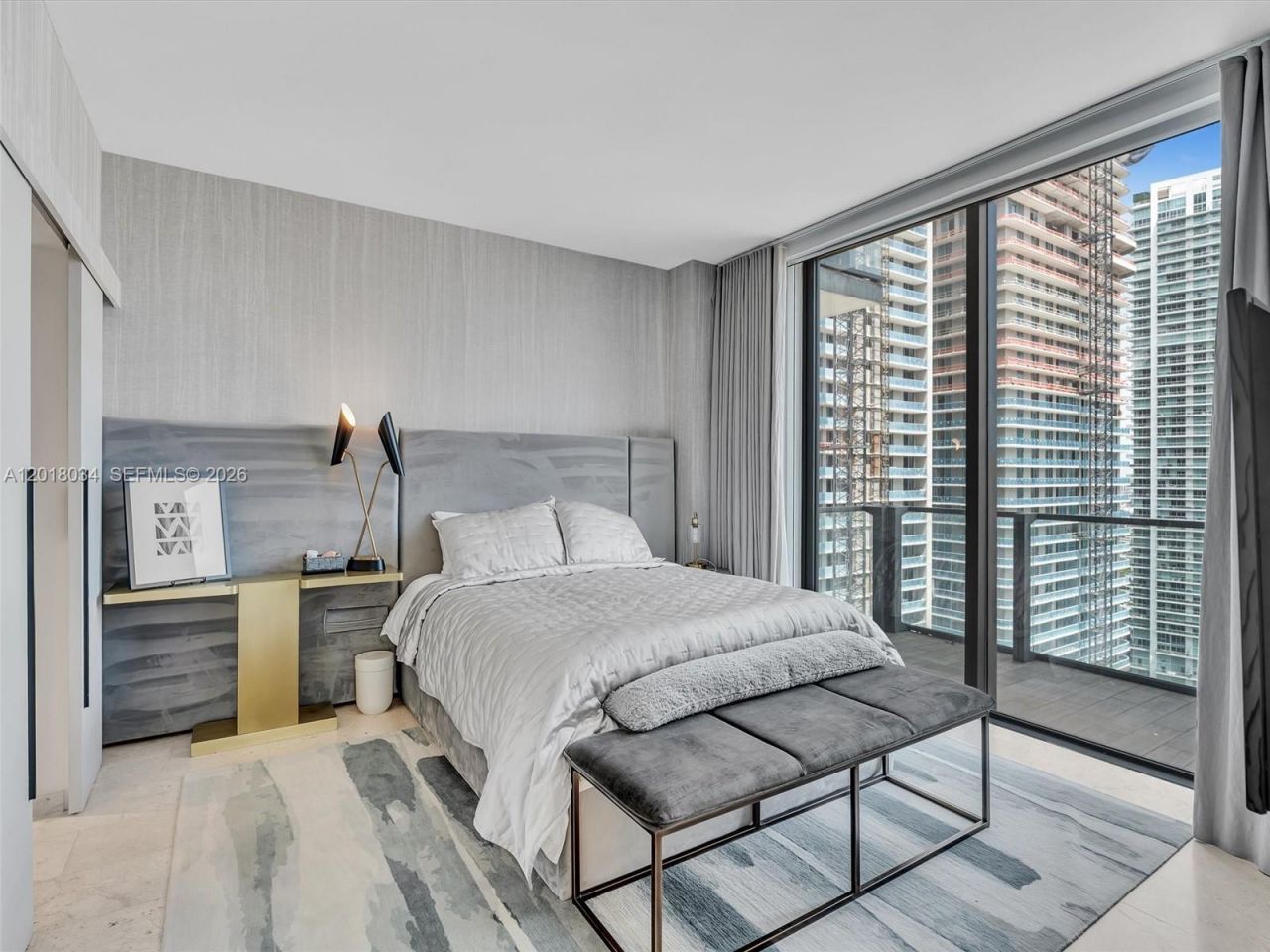 88 SW 7th St , Unit 2011, Miami, FL 33130 Photo