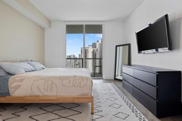 79 SW 12th St , Unit 3110-S, Miami, FL 33130 Photo