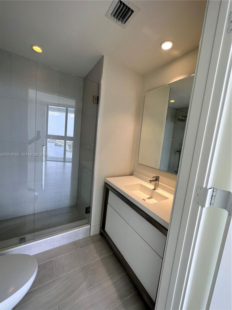 2000 Metropica Way, Unit 2003, Sunrise, FL 33323 Photo