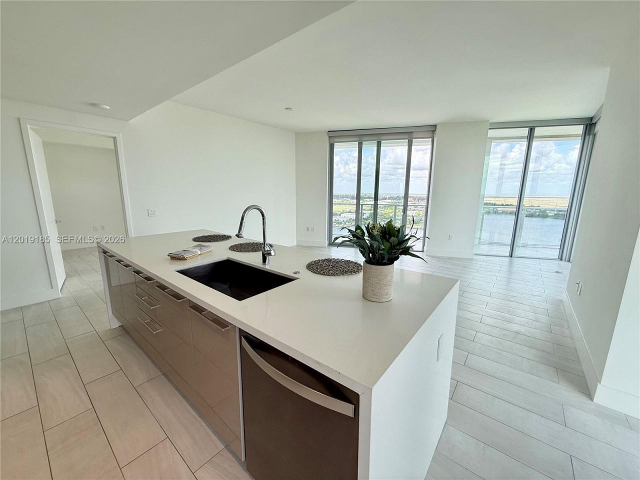 2000 Metropica Way, Unit 2003, Sunrise, FL 33323 Photo