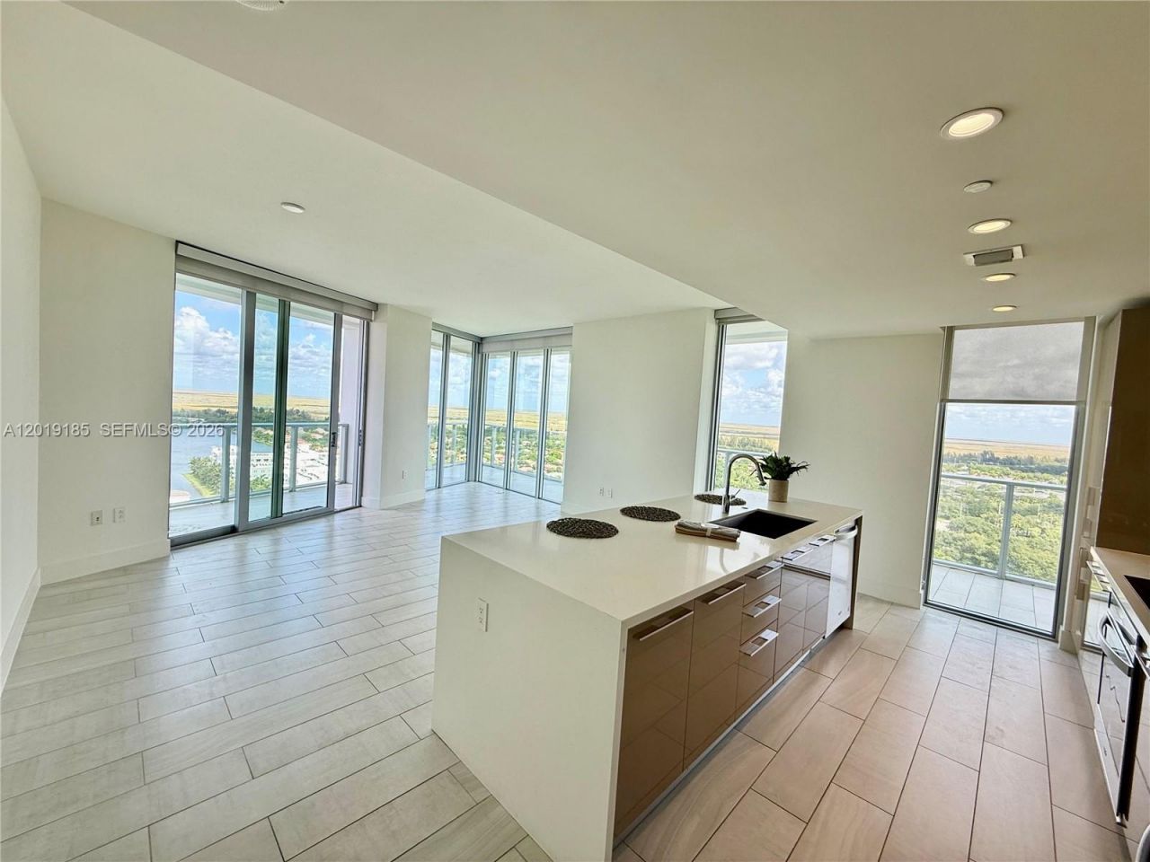 2000 Metropica Way, Unit 2003, Sunrise, FL 33323 Photo