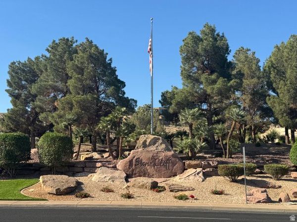 1016 S PINNACLE DR, Unit 1016, St. George, UT 84790