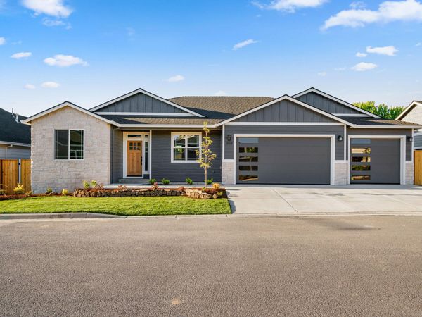 3153 Monaco Court, Medford, OR 97504
