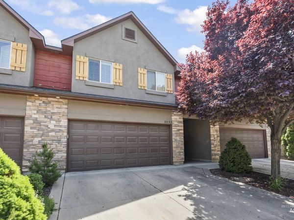 5233 W Morris Hill Rd, Boise, ID 83705