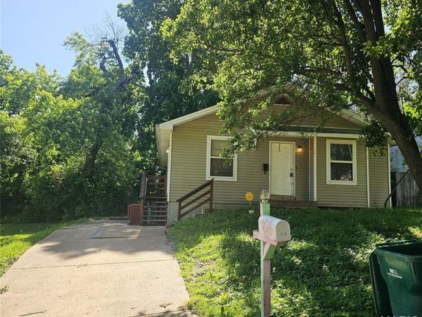716 Bell Avenue , Webster Groves, MO 63119