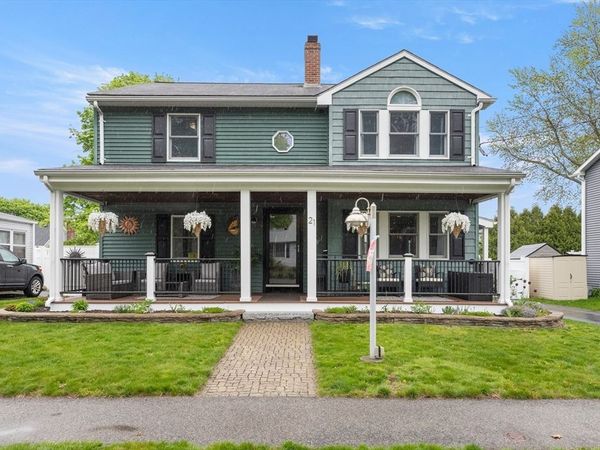 21 Leggs Hill Road, Marblehead, MA 01945
