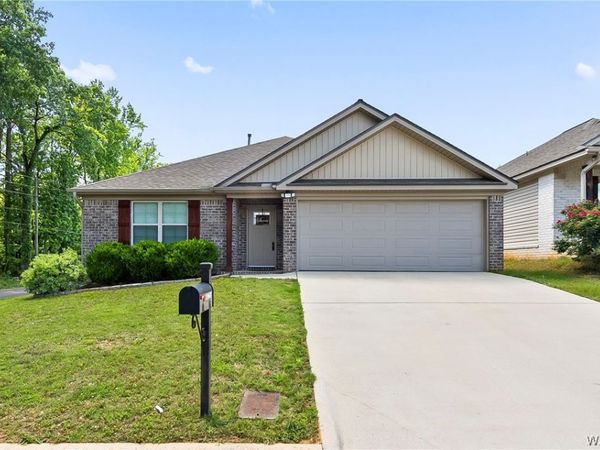 1960 Crimson Way, Cottondale, AL 35453