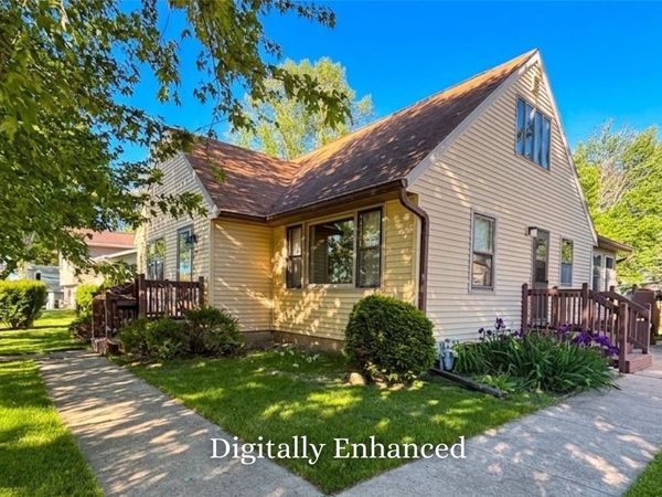 829 Timberline Road , Monticello, IA 52310