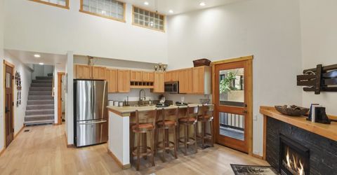 4066 Coyote Fork, Truckee, CA 96161 Photo