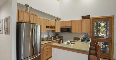 4066 Coyote Fork, Truckee, CA 96161 Photo
