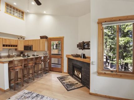 4066 Coyote Fork, Truckee, CA 96161 Photo