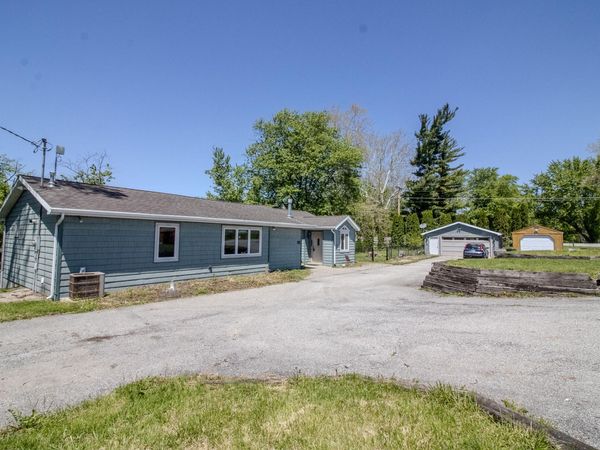 2467 N 200 E , Winamac, IN 46996