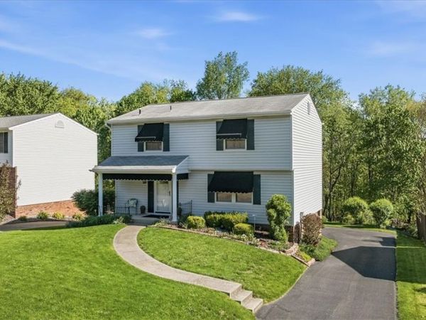 125 Oakhaven Dr., Economy, PA 15042