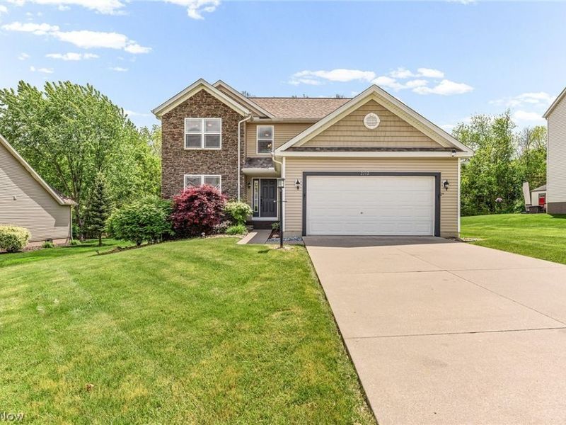 2212 Dorchester Drive , Kent, OH 44240 Photo 1
