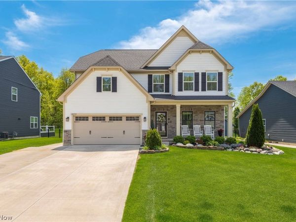 35779 Crystal Creek Court, Grafton, OH 44044