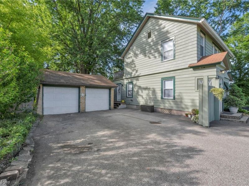 33852 Center Ridge Road, North Ridgeville, OH 44039 Photo 4