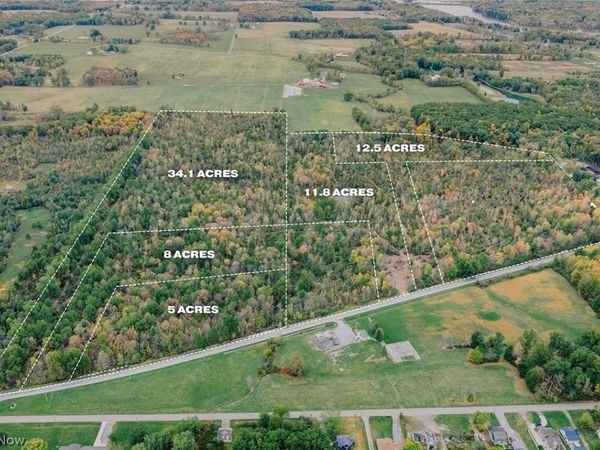 Mahoning Avenue , Lake Milton, OH 44429