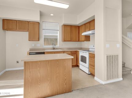 9248 Running Dog Circle, Reno, NV 89506 Photo