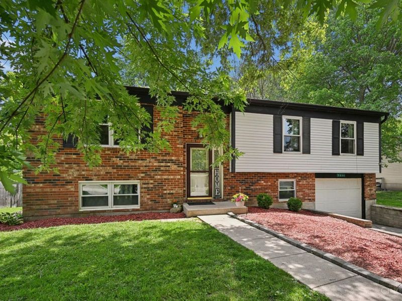 5804 Jeb Stuart Drive, Milford, OH 45150 Photo 2