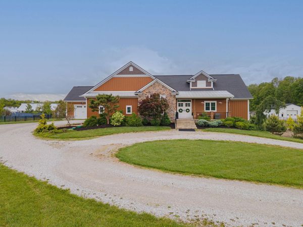 14520 Center Village Road , Galena, OH 43021