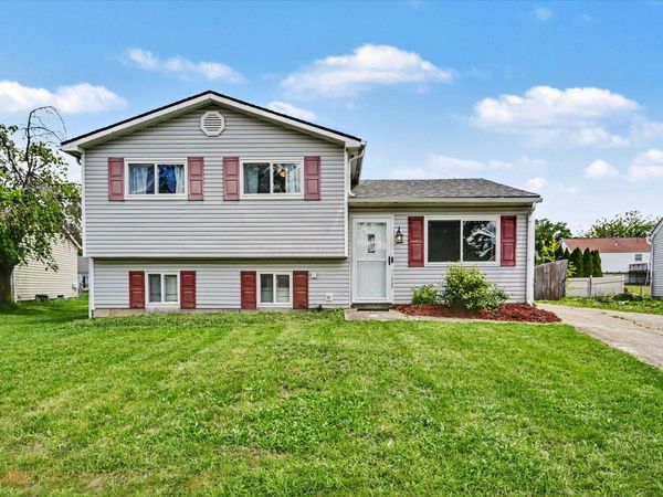 5888 Starcrest Drive, Galloway, OH 43119