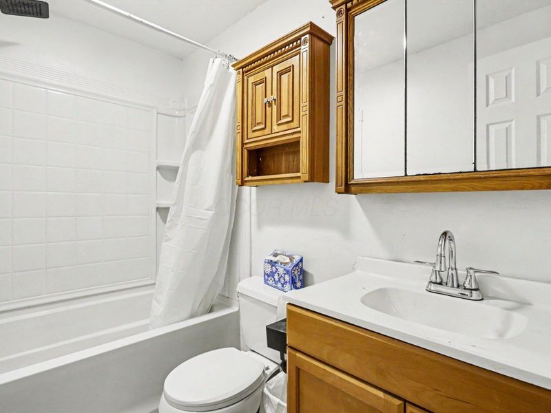5888 Starcrest Drive, Galloway, OH 43119 Photo 15
