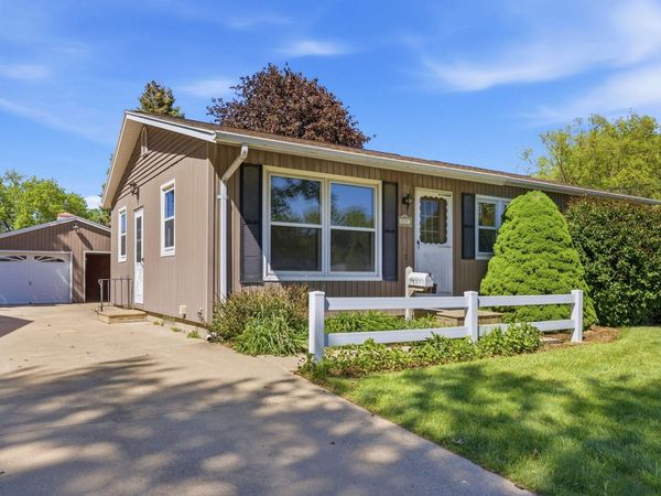 927 Burbank Avenue, Waterloo, IA 50702