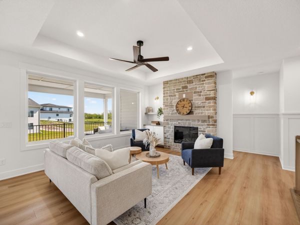 265 NW Copperleaf Court, Waukee, IA 50263