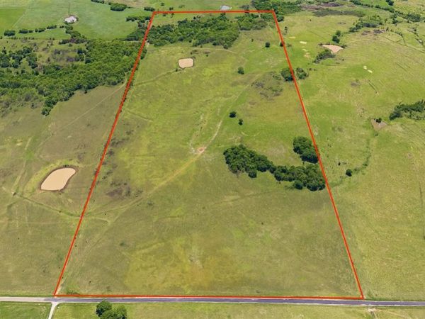 Fairview Road, Unit 7, Davis, OK 73030