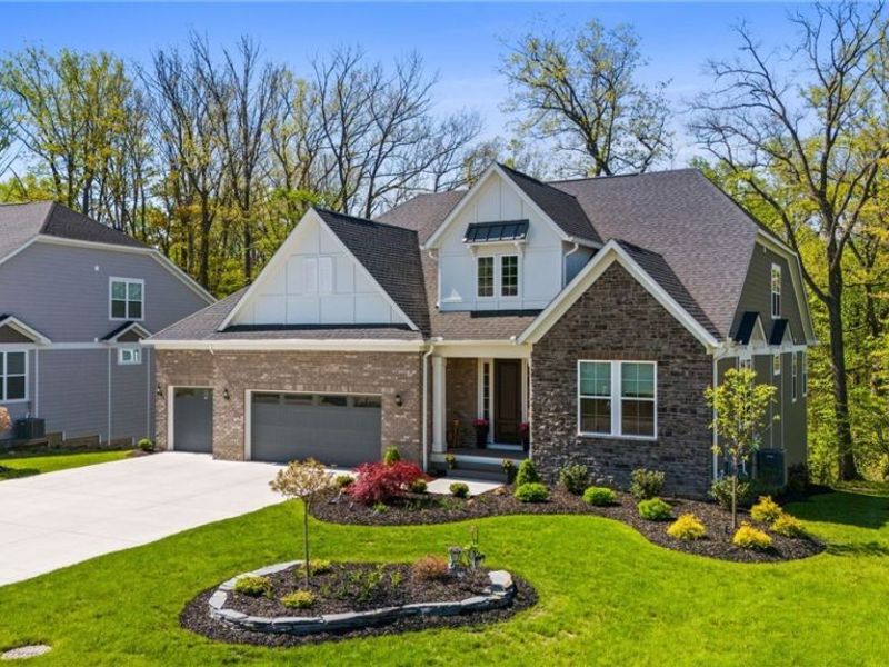 233 Lake Balaton Drive, Orange, OH 44128 Photo 3