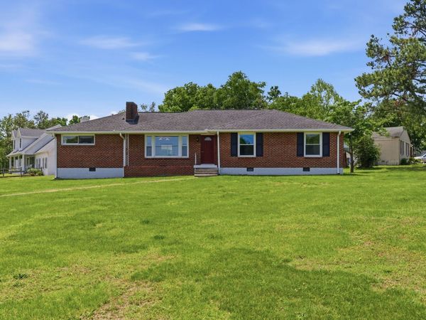 900 Saunders Ave , Madison, TN 37115