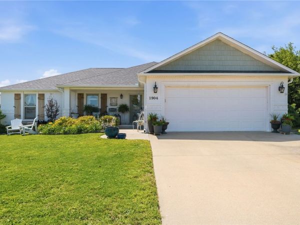 1904 Audabon Park Court, Siloam Springs, AR 72761