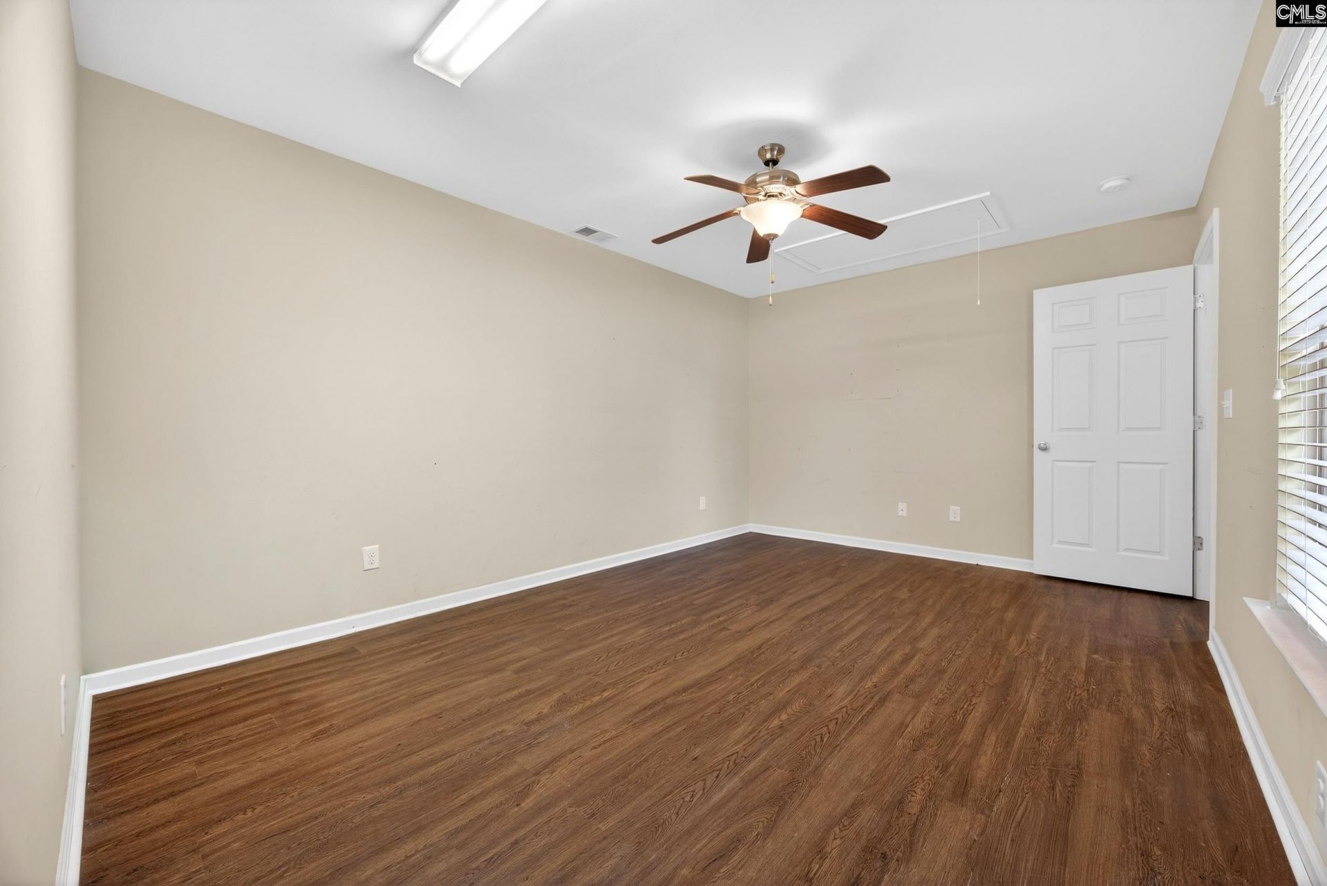 141 Tennis View Court  Photo 34