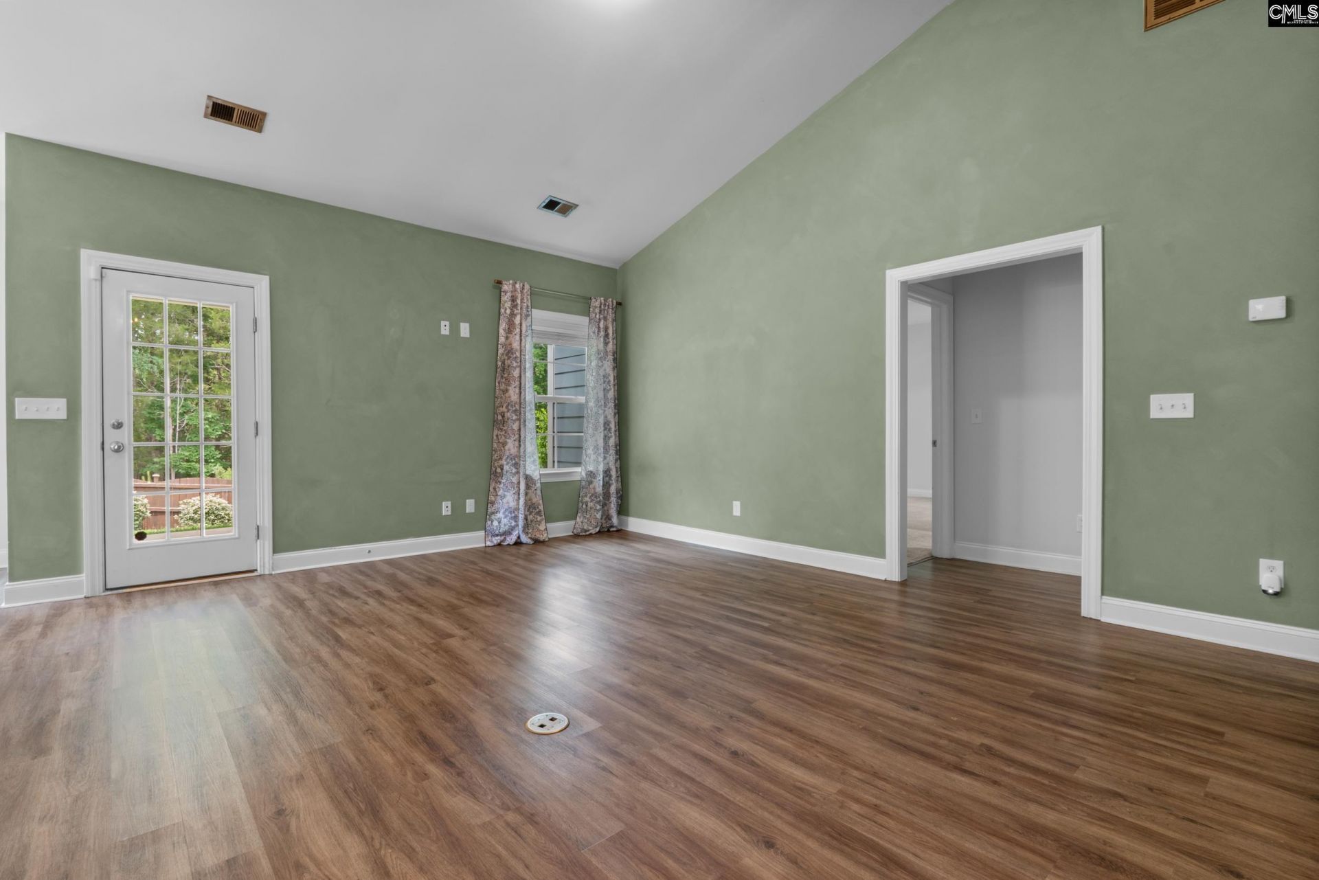 482 Malachite Lane  Photo 8