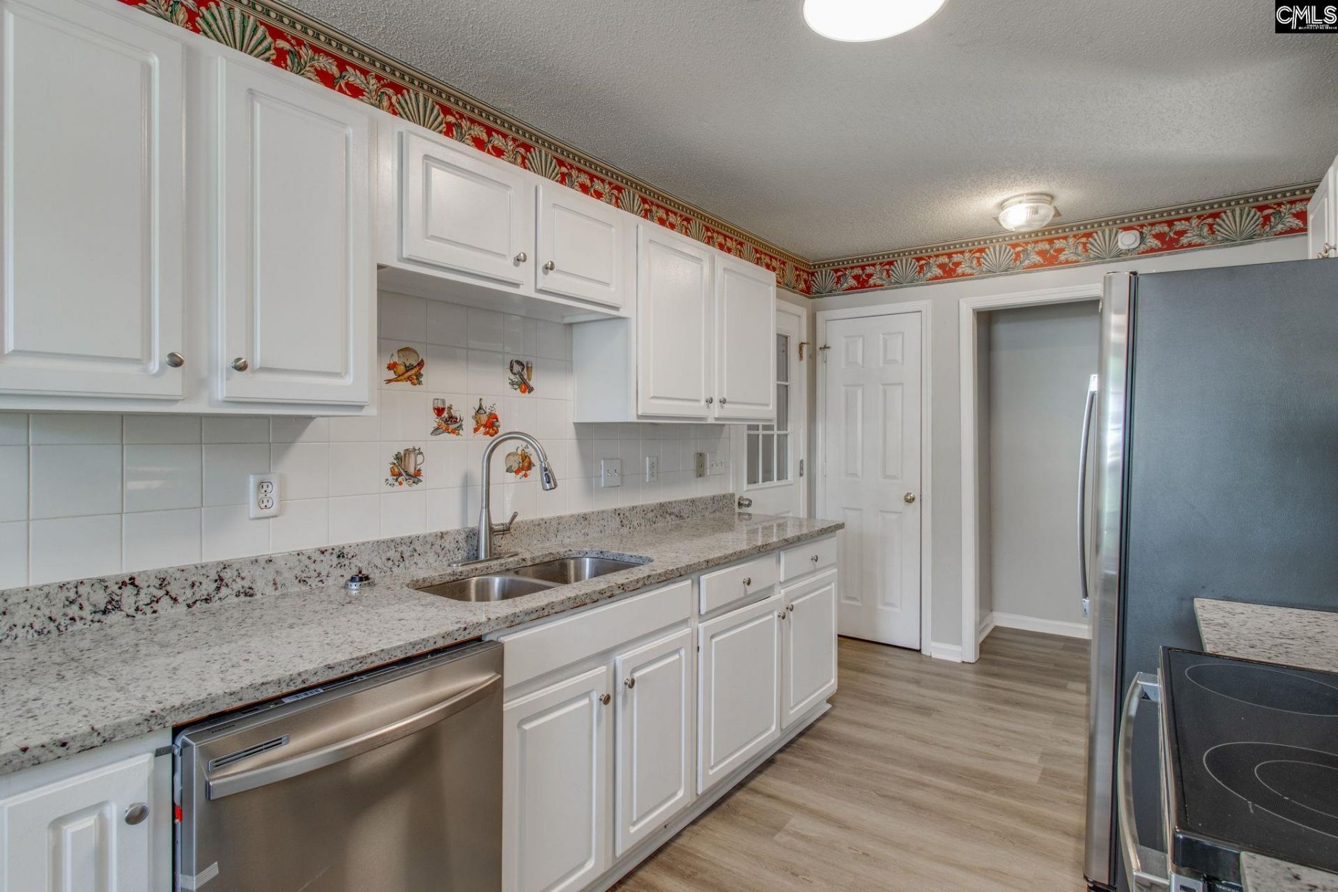 16 Seaford Court  Photo 13