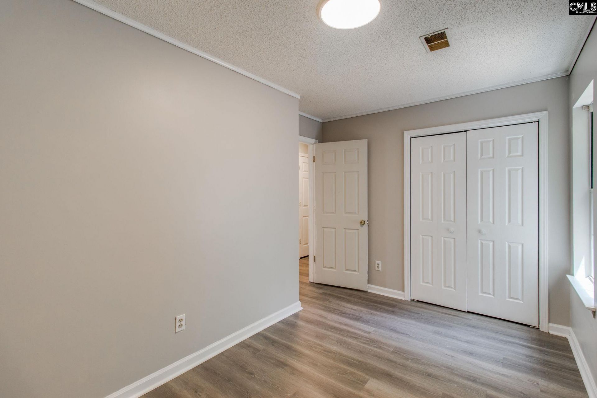 16 Seaford Court  Photo 19