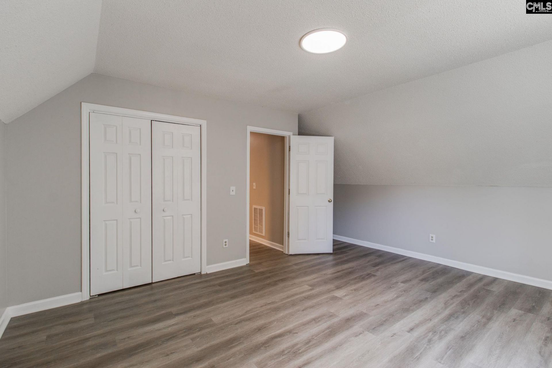 16 Seaford Court  Photo 25